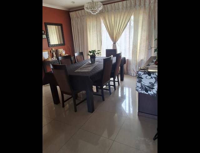 4 BEDROOM HOUSE FOR SALE IN ESCOMBE